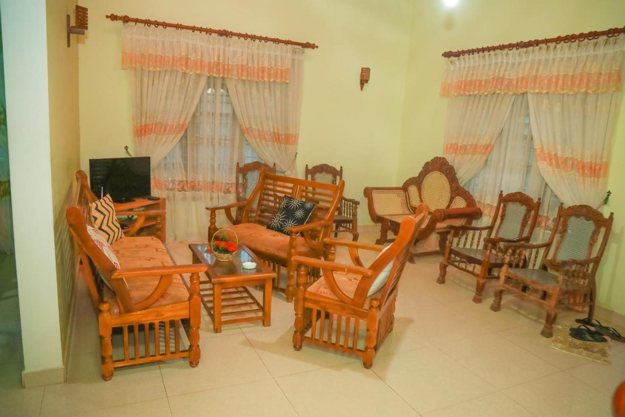Hasaranga Holiday House هيكادوفا المظهر الخارجي الصورة